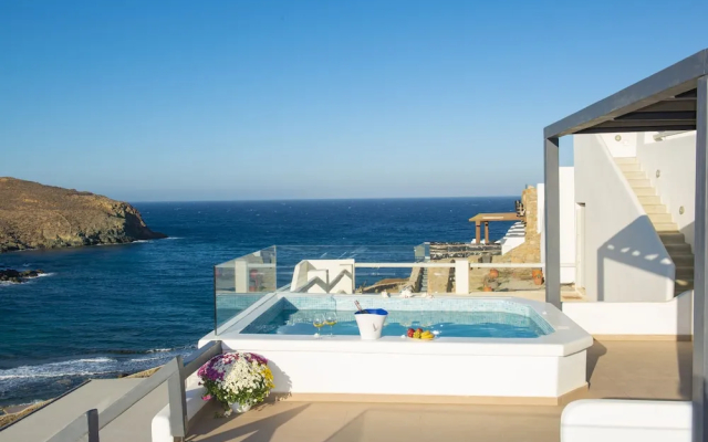 Myrsini's Luxury Suites