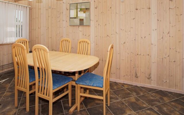 Pleasant Holiday Home in Hemmet With Whirlpool
