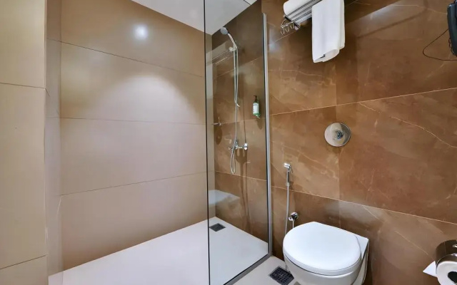 Click Hotel Pithampur