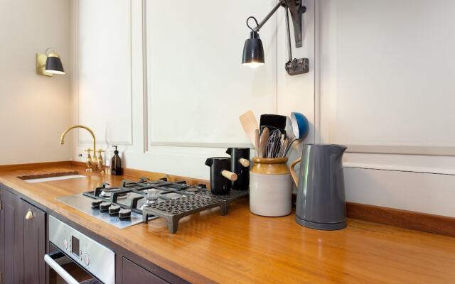 Two Bedroom House in Islington