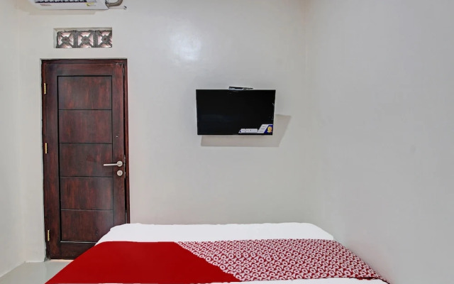 Super OYO 91816 Griya Putih