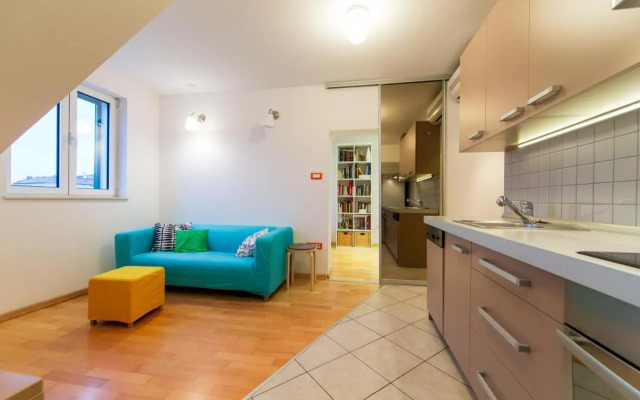 Miss. Monroe Apartment