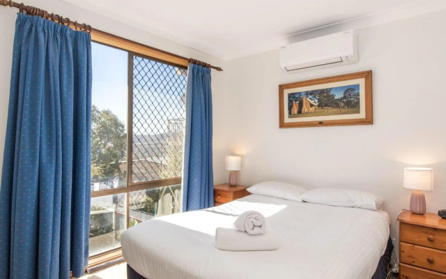 Fingal Snow Vinces Place 108 Gippsland Street