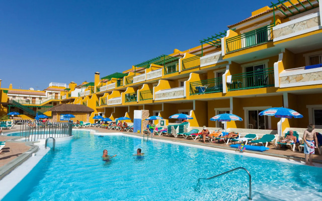 Caleta Garden Apartments