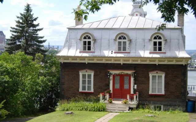 Maison Dion