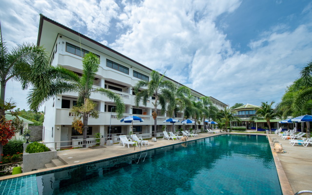 Bay Beach Resort