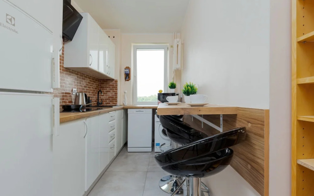 Apartment With Three Bedrooms by Renters
