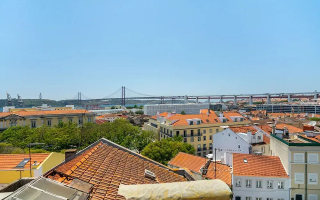 Premium River View Apartment