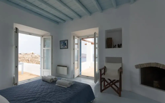 Villa Cycladic Breeze Tranquil & Private