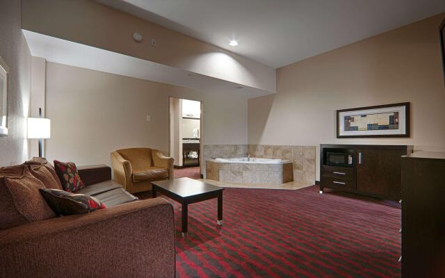 Best Western Plus Cushing Inn & Suites