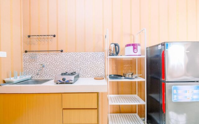 Comfortable And Tidy Studio At Dave Apartment