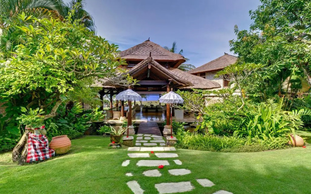 Sungai Tinggi Beach Villa