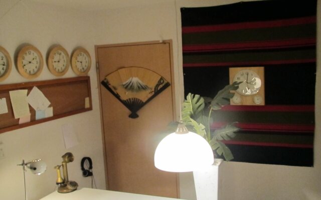 Central Osaka Bed and Breakfast Hostel
