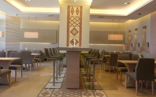 Hilton Dead Sea Resort & Spa
