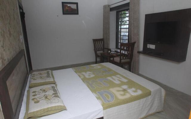 Alakhnanda Guest House