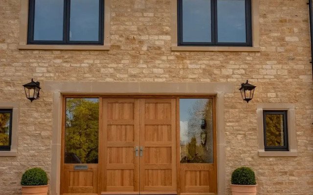 Woodchester Valley House