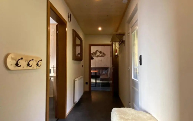 Nocky Mountains Lodge