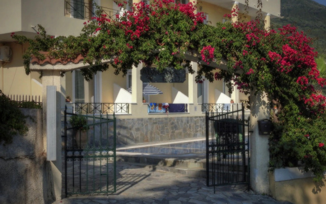 Alonakia