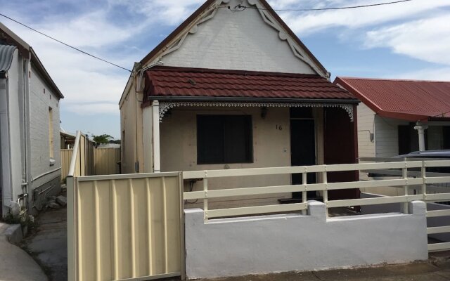 Auburn Little House