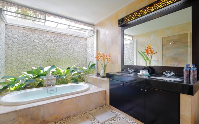 Heliconia Villa