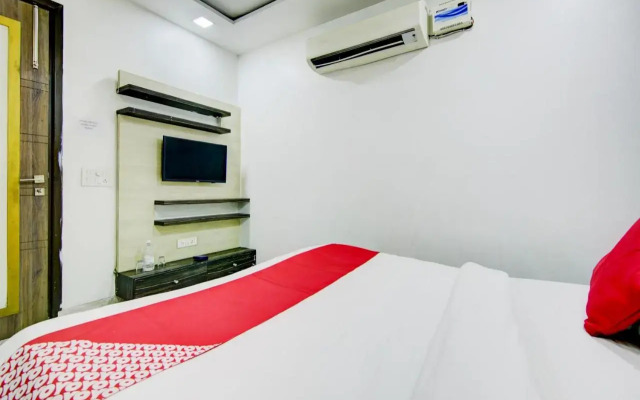 OYO Flagship 80529 Sg Hotel
