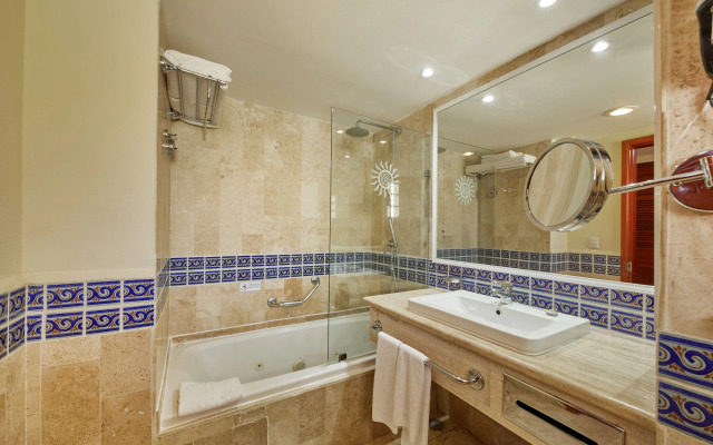 Bahia Principe Luxury Akumal - All Inclusive