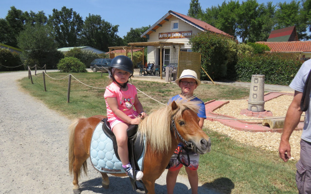 Les P'tites Maisons dans la Prairie
