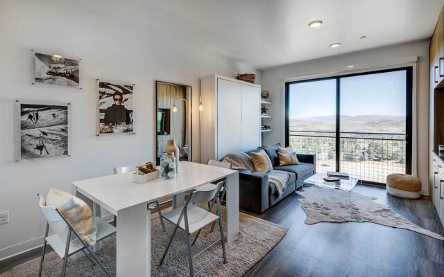 'love at Frost Sight' Park City Ski Condo w/ View!