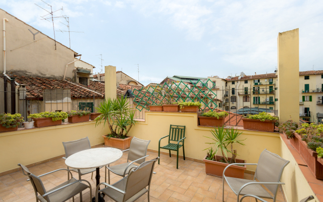 Flom Boutique Hotel