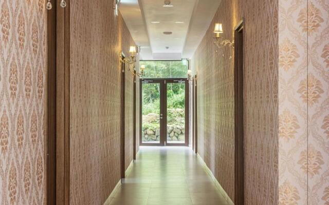 Minzu Hotel