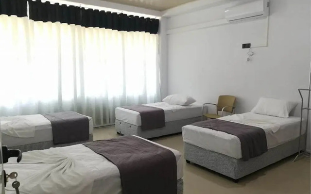 Thilini Tour INN