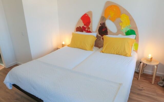 Caminha Hostel & Suites