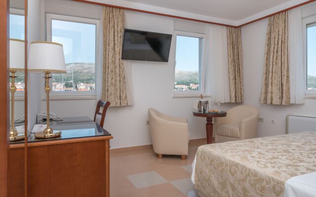 Hotel Trogir Palace