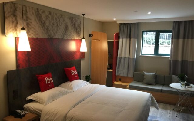 ibis Nanjing Avenue General