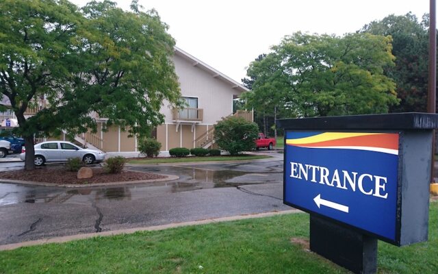 Burton Inn & Suites