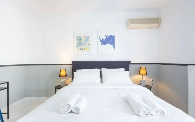 Elegant Coastal Haven Fully Renovated 3-bedroom Apartment