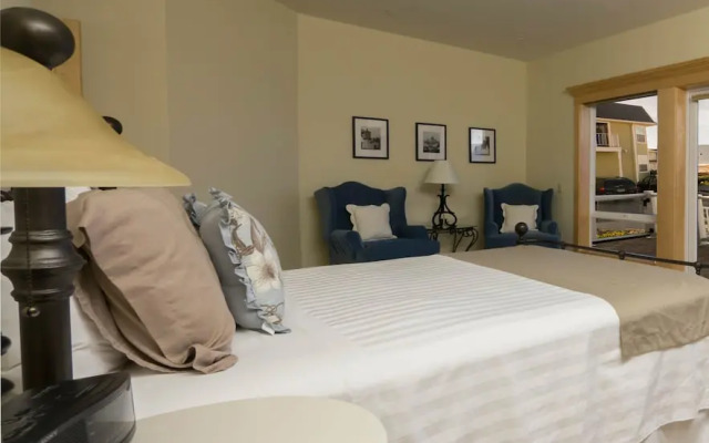 Seaside Vacation Homes