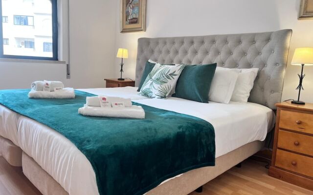 Praia DA Rocha Unique Design With Pool