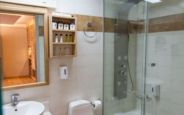 Elmi Suites Beach Hotel - All Inclusive