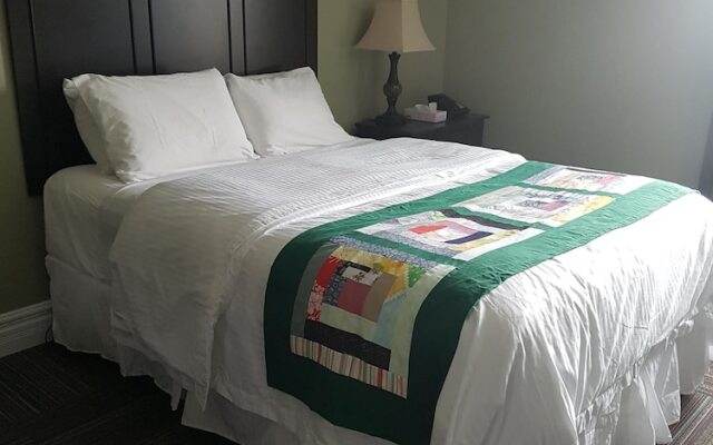 Seaport Inn