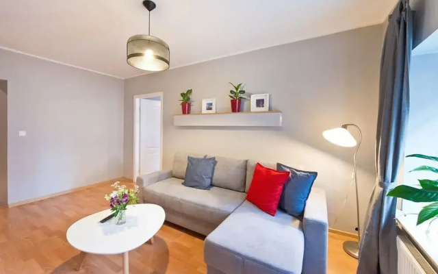 Navy Group - Old Town Apartments