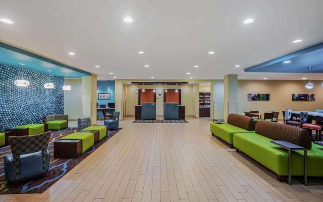 La Quinta Inn & Suites by Wyndham Beeville