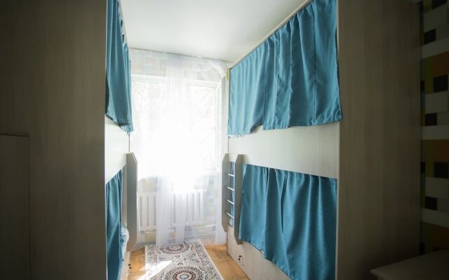 Hostel Eleon