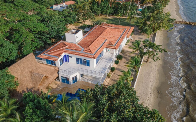 Villa El Francés 4BD WPool & Beach Front