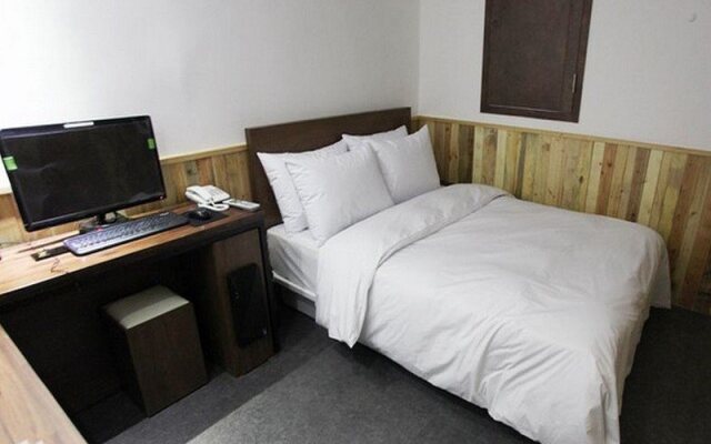 Cheonho Mong Hotel