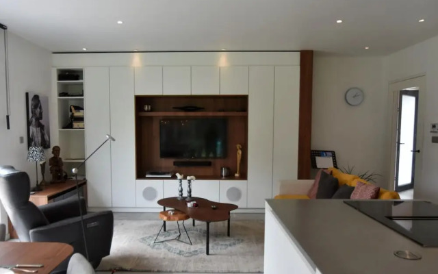 Modern Holiday Home in Maasmechelen With Sauna