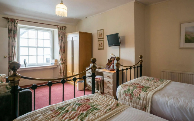 Lifton Hall