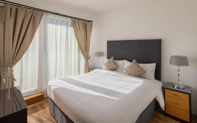 Escala Hotel & Suites