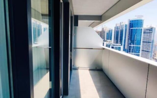 Leo Group BEST STUDIO 2326 Alliance Palace