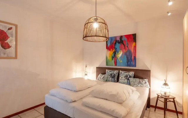 Holiday Apartment Opposite the Beach